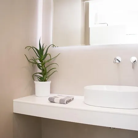 Avgerou And Apartment