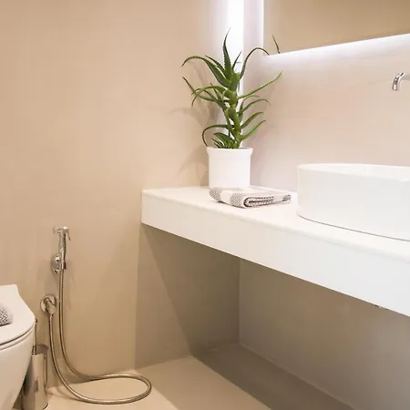 Avgerou And アパート