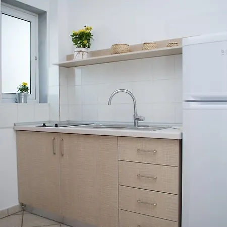 Avgerou And * プサコウディア